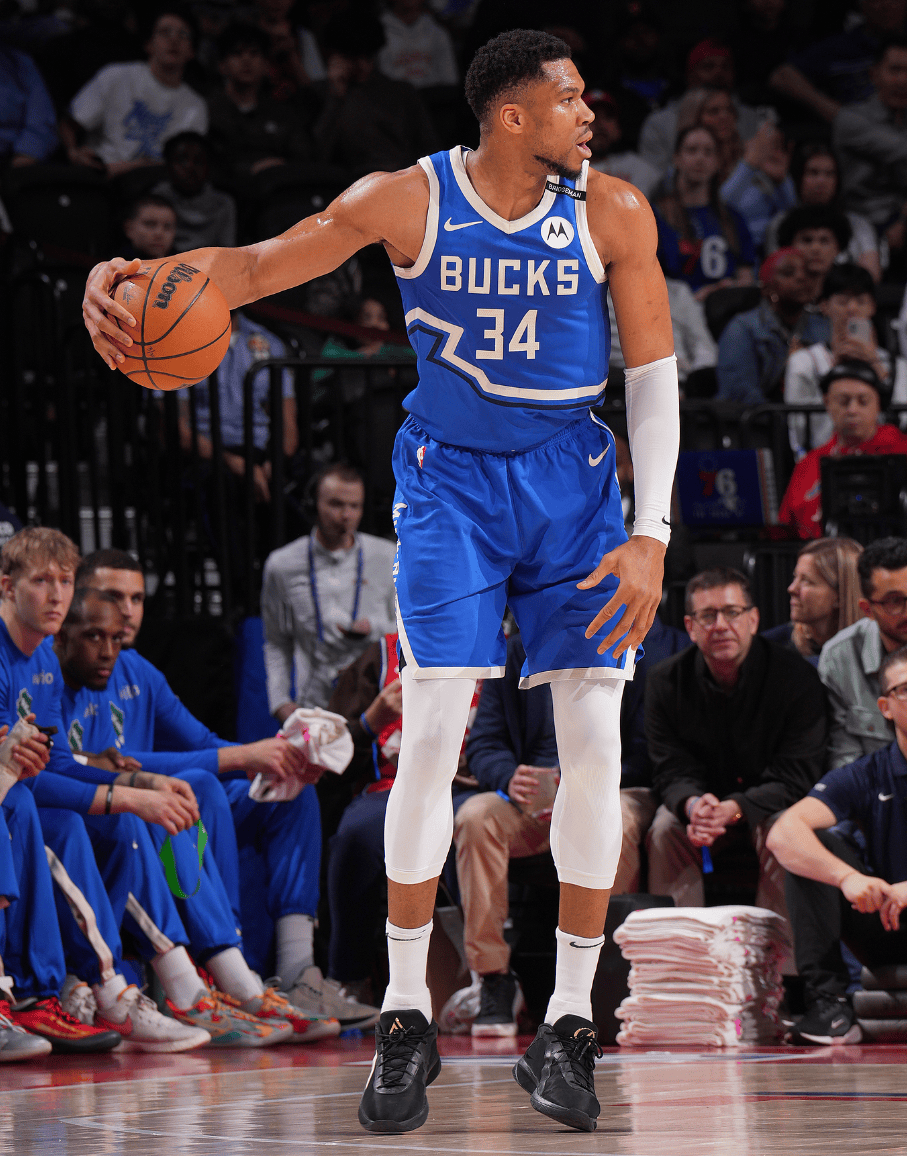 半场战报：赫罗纳1-0阿拉维斯，齐甘科夫建功（半场比分：赫罗纳1比0领先阿拉维斯，齐甘科夫破门）