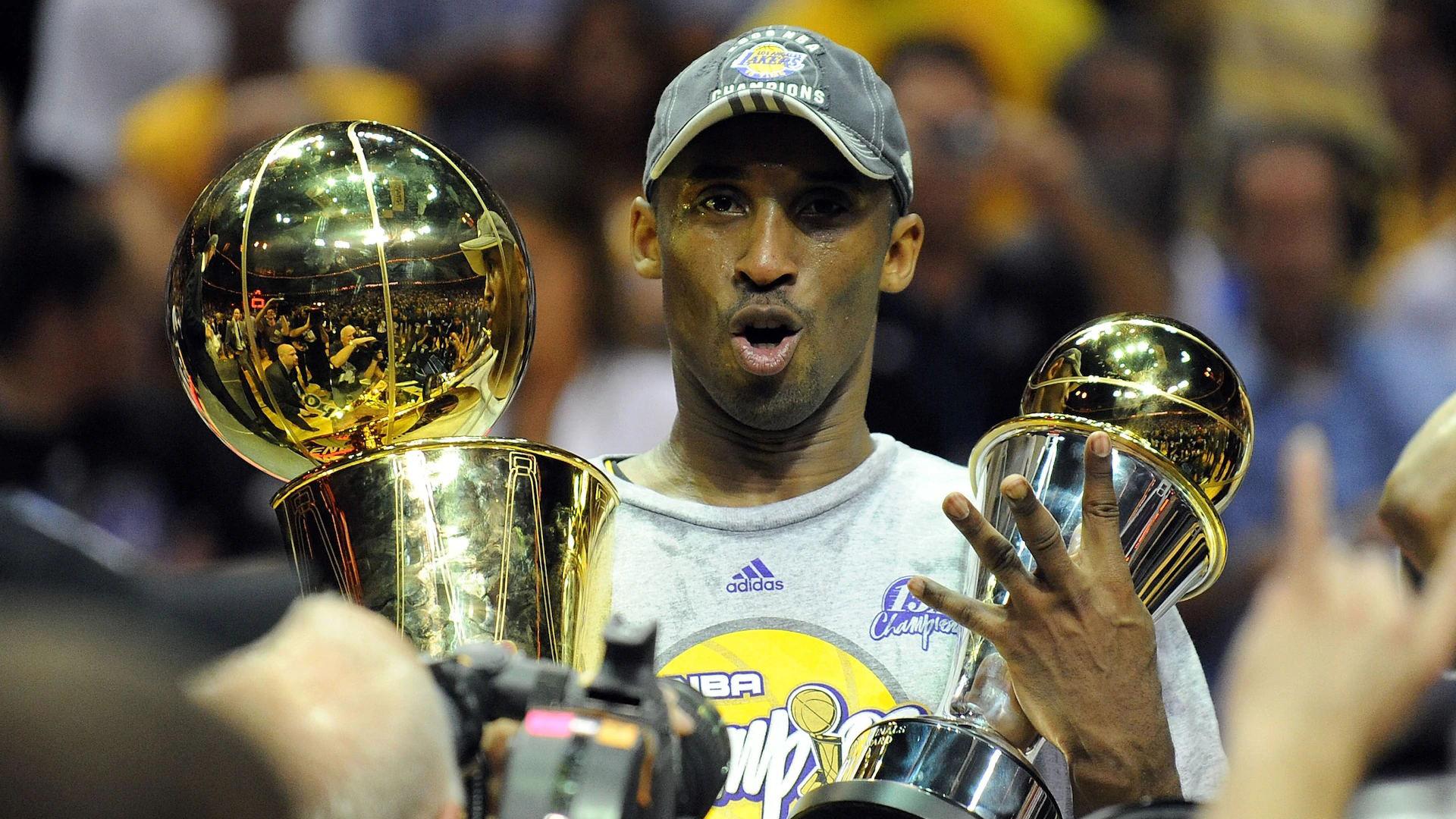 自2024年10月以来，迈尼昂首次在俱乐部赛事扑出点球（迈尼昂在俱乐部赛场完成自2024年10月以来的首次扑点）